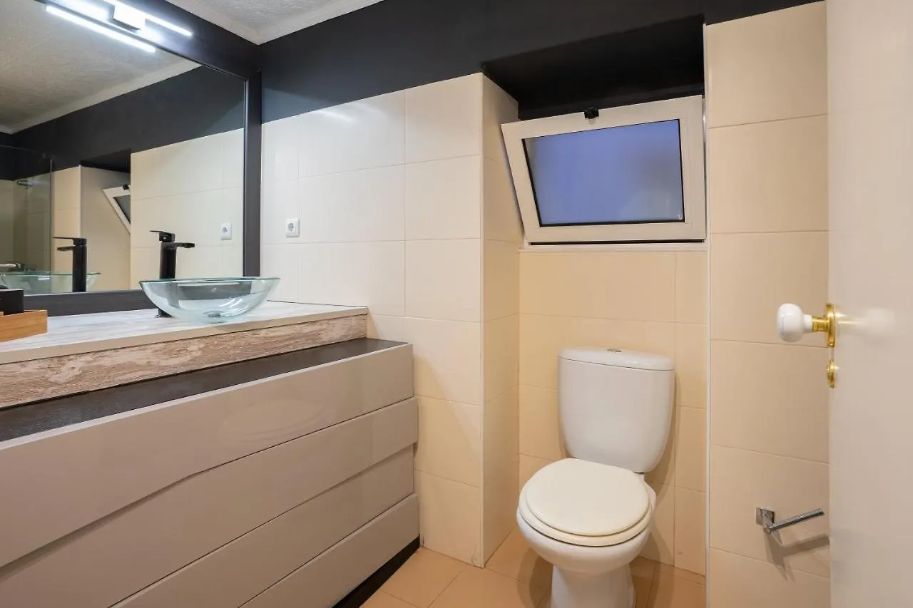 Charming Apt In Historic House Coimbra Portugal